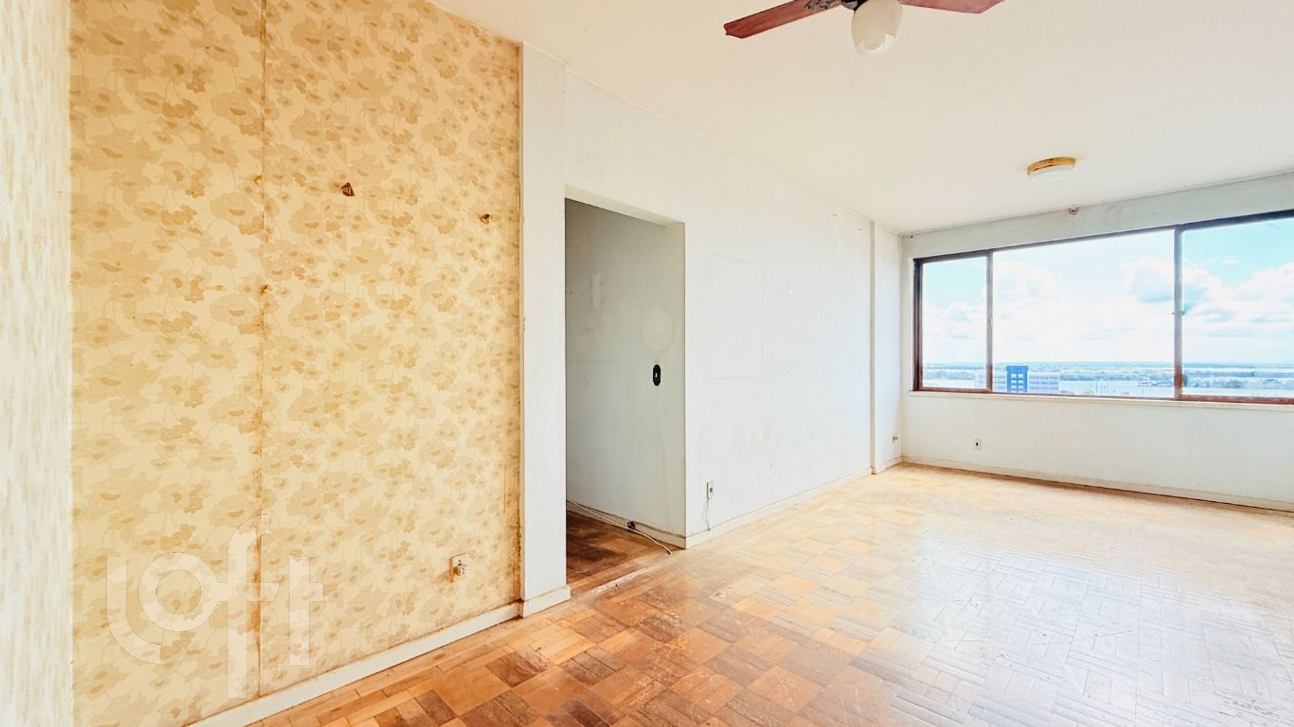 Apartamento com 109m², 3 dormitórios, 1 vaga, Floresta em Porto Alegre