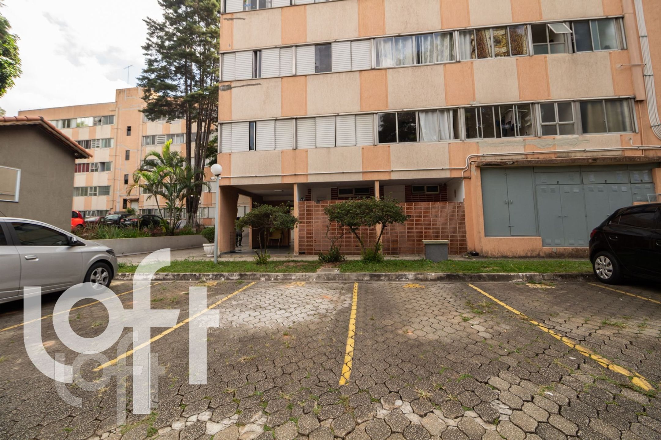 Apartamento à venda com 2 quartos, 72m² - Foto 22