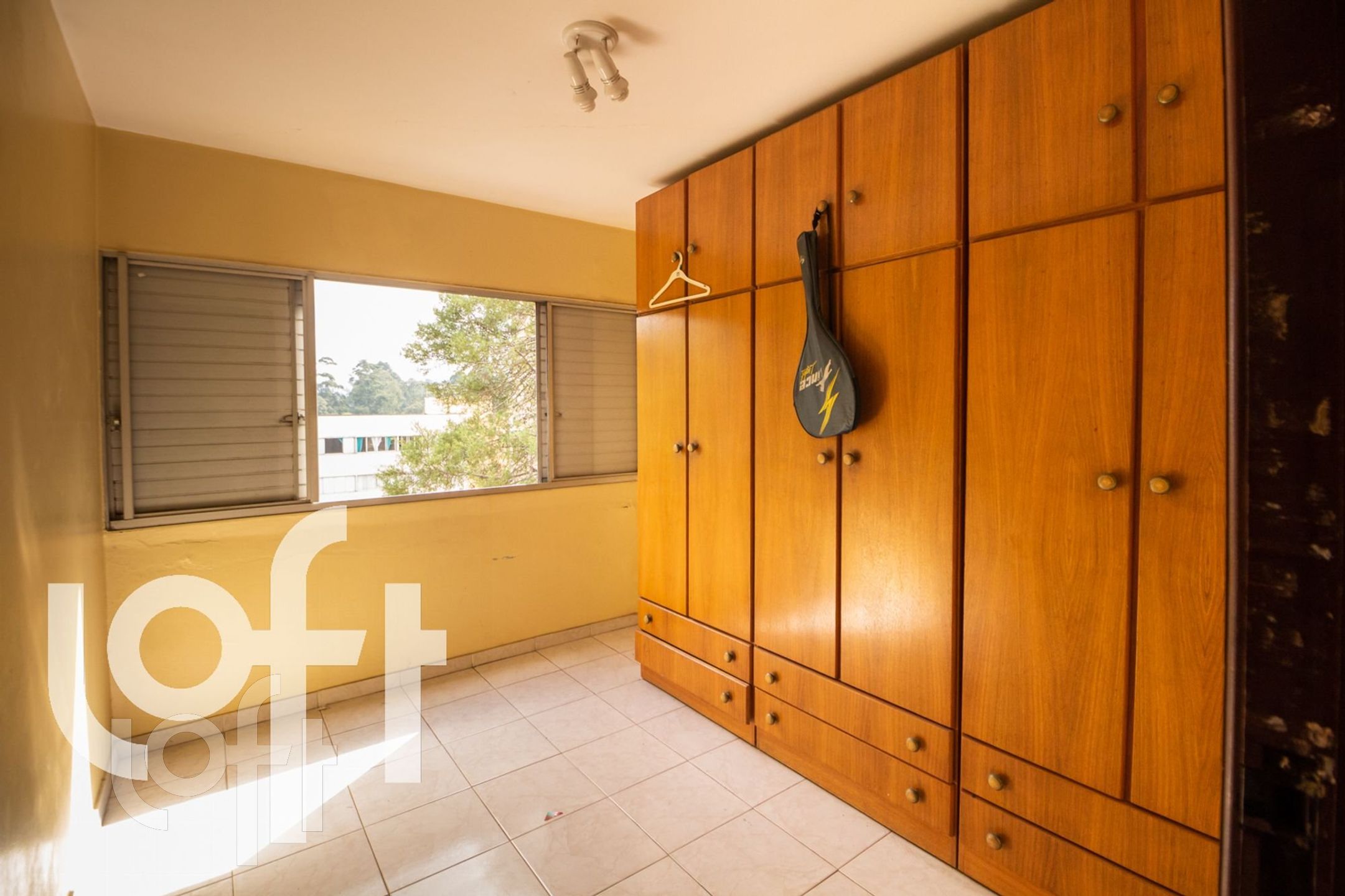 Apartamento à venda com 2 quartos, 72m² - Foto 4