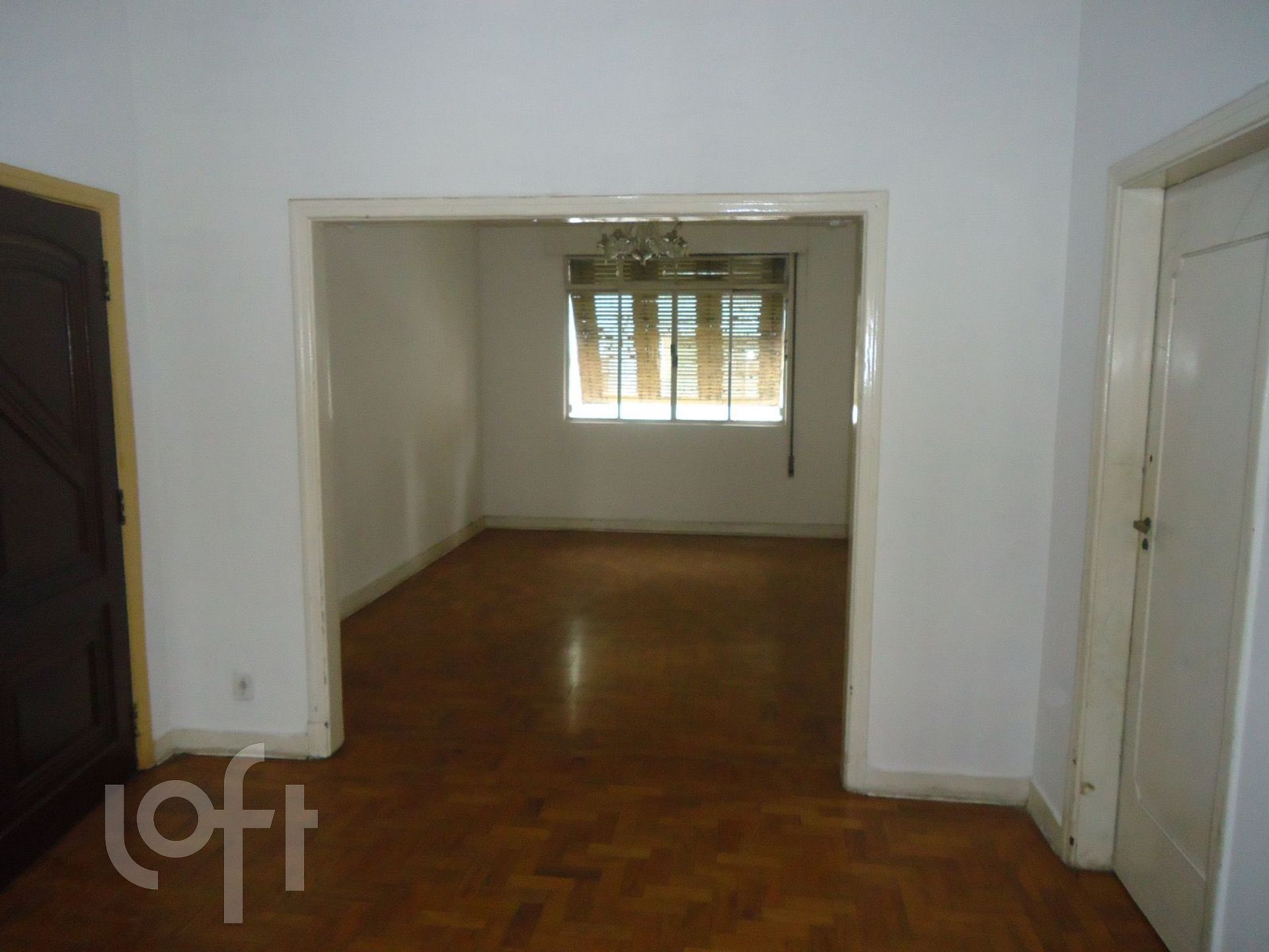 Apartamento à venda com 2 quartos, 110m² - Foto 4