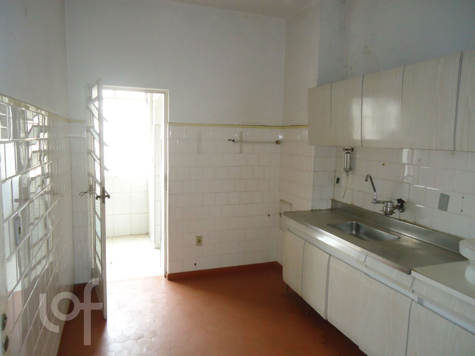 Apartamento à venda com 2 quartos, 110m² - Foto 9