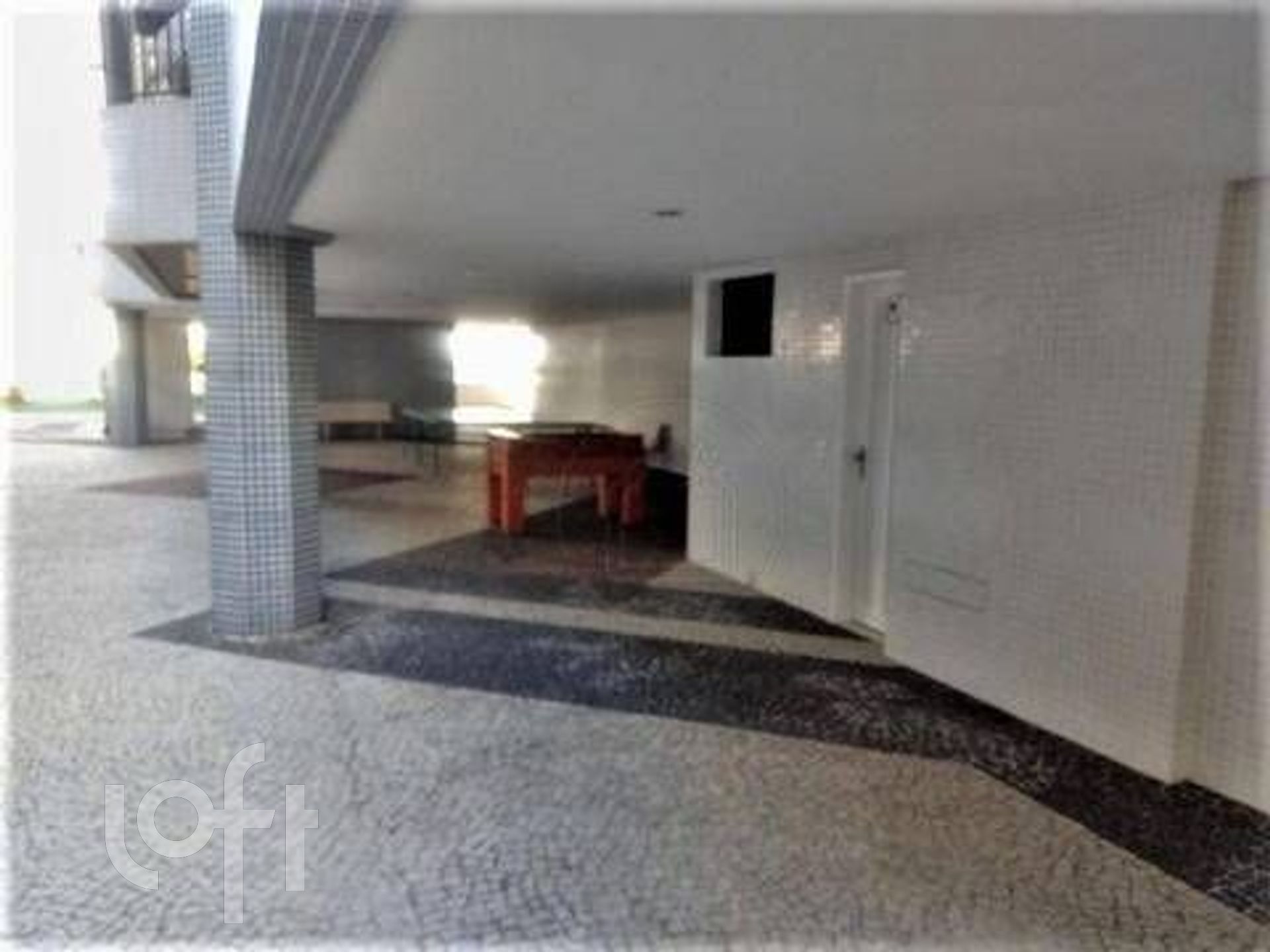 Apartamento à venda com 2 quartos, 85m² - Foto 17