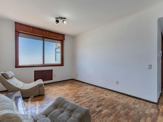 Apartamento com 84m², 2 dormitórios, 1 vaga, Floresta em Porto Alegre