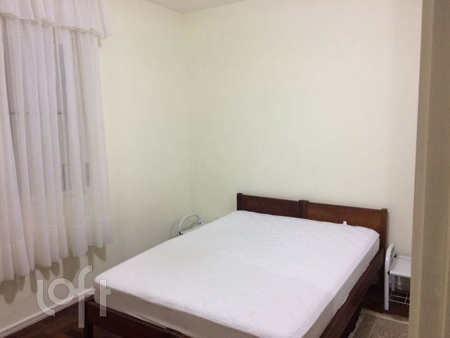 Apartamento com 54m², 2 dormitórios, Santana em Porto Alegre