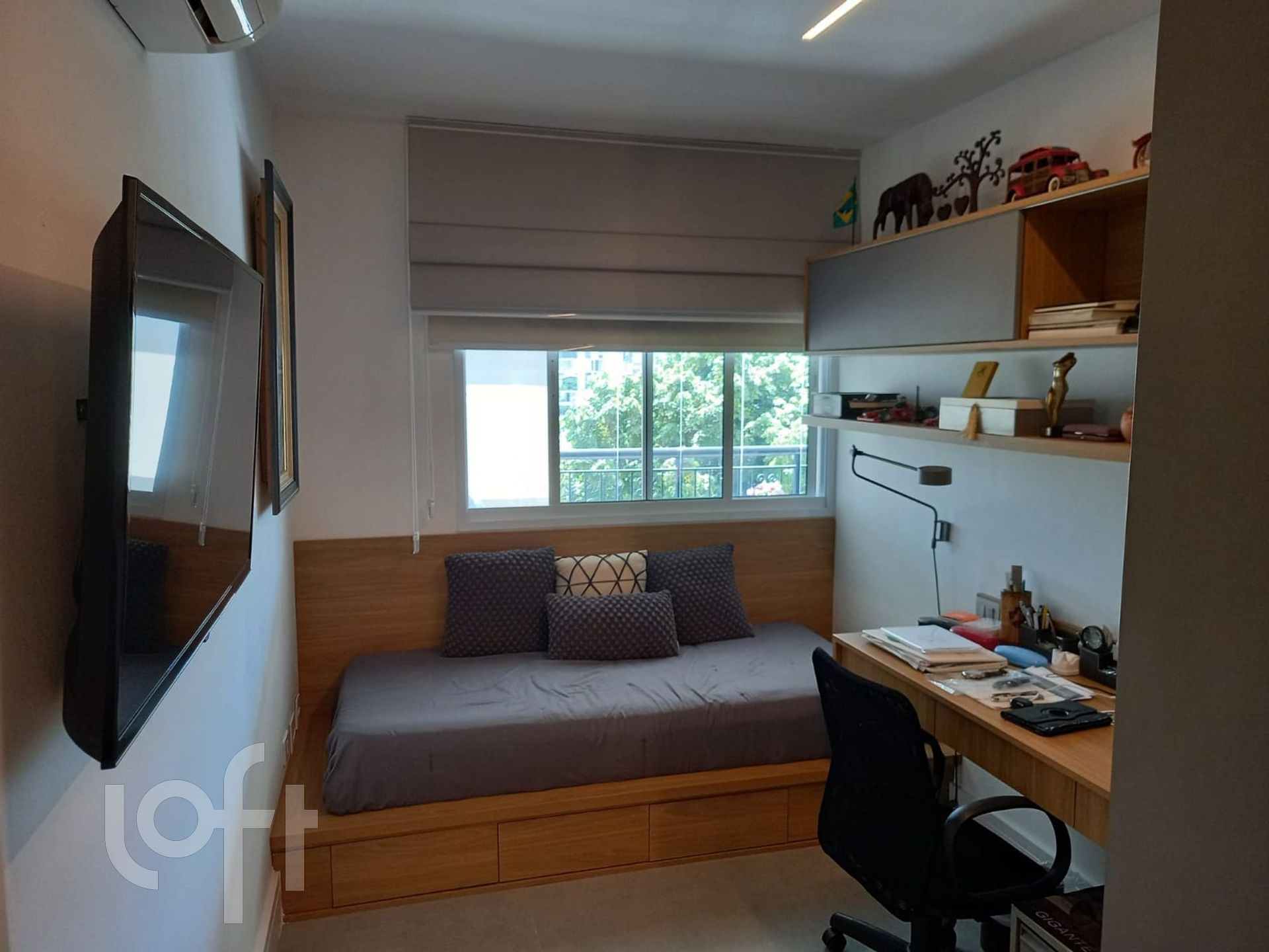 Apartamento à venda com 3 quartos, 156m² - Foto 4