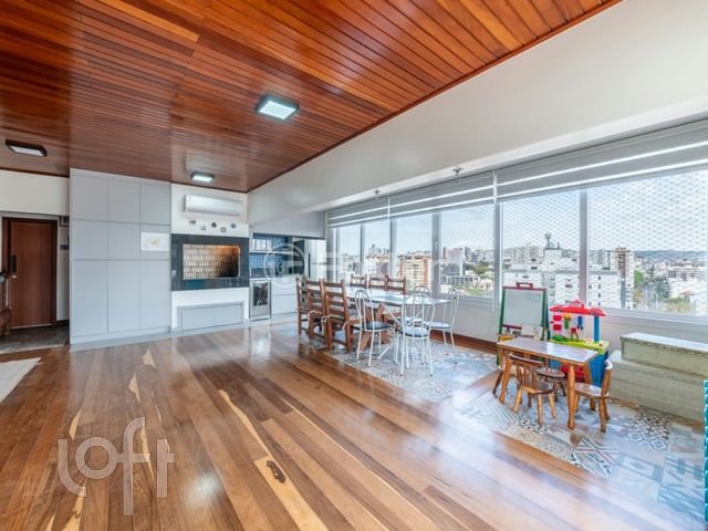 Apartamento com 282m², 3 dormitórios, 1 suíte, 3 vagas, Bela Vista em Porto Alegre