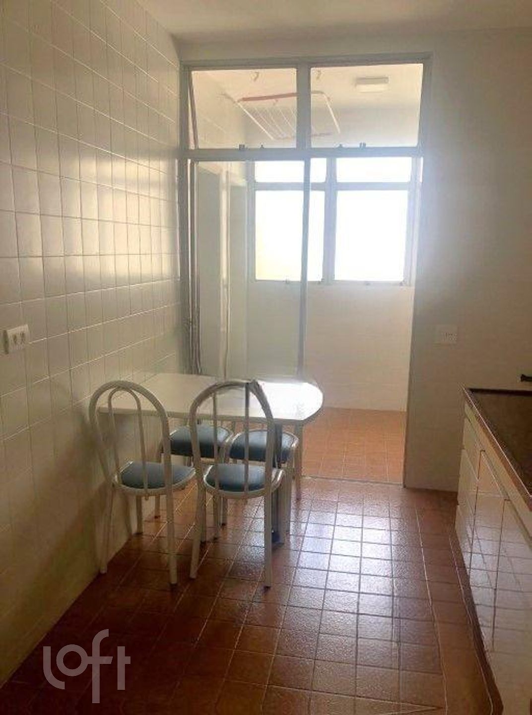 Apartamento à venda com 2 quartos, 70m² - Foto 4