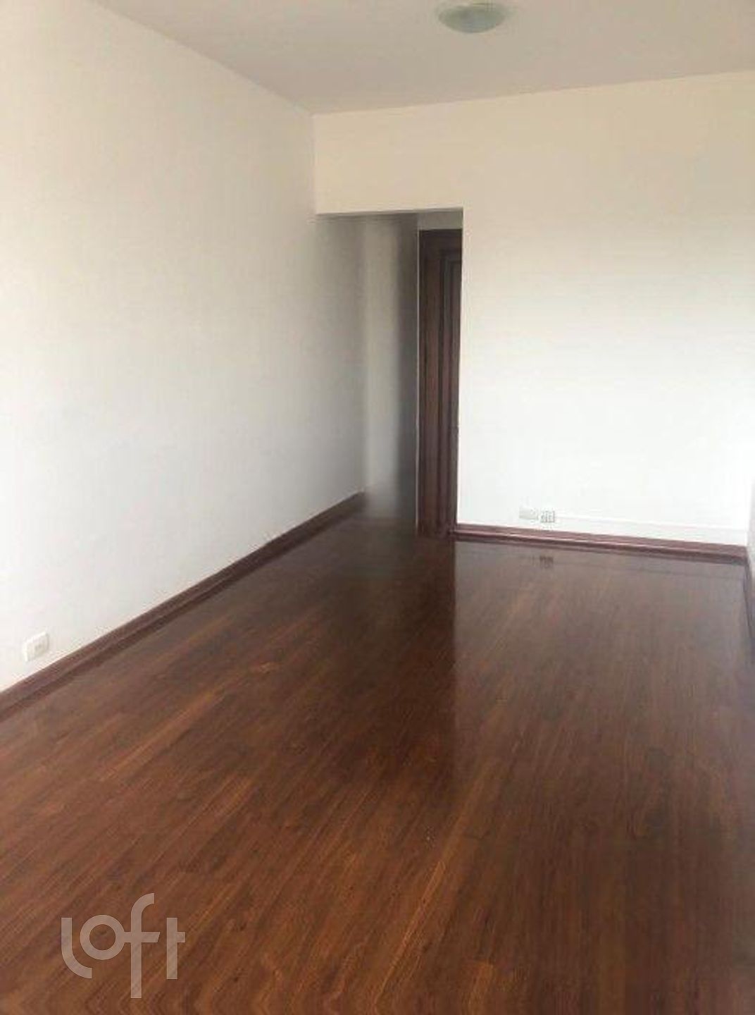 Apartamento à venda com 2 quartos, 70m² - Foto 2