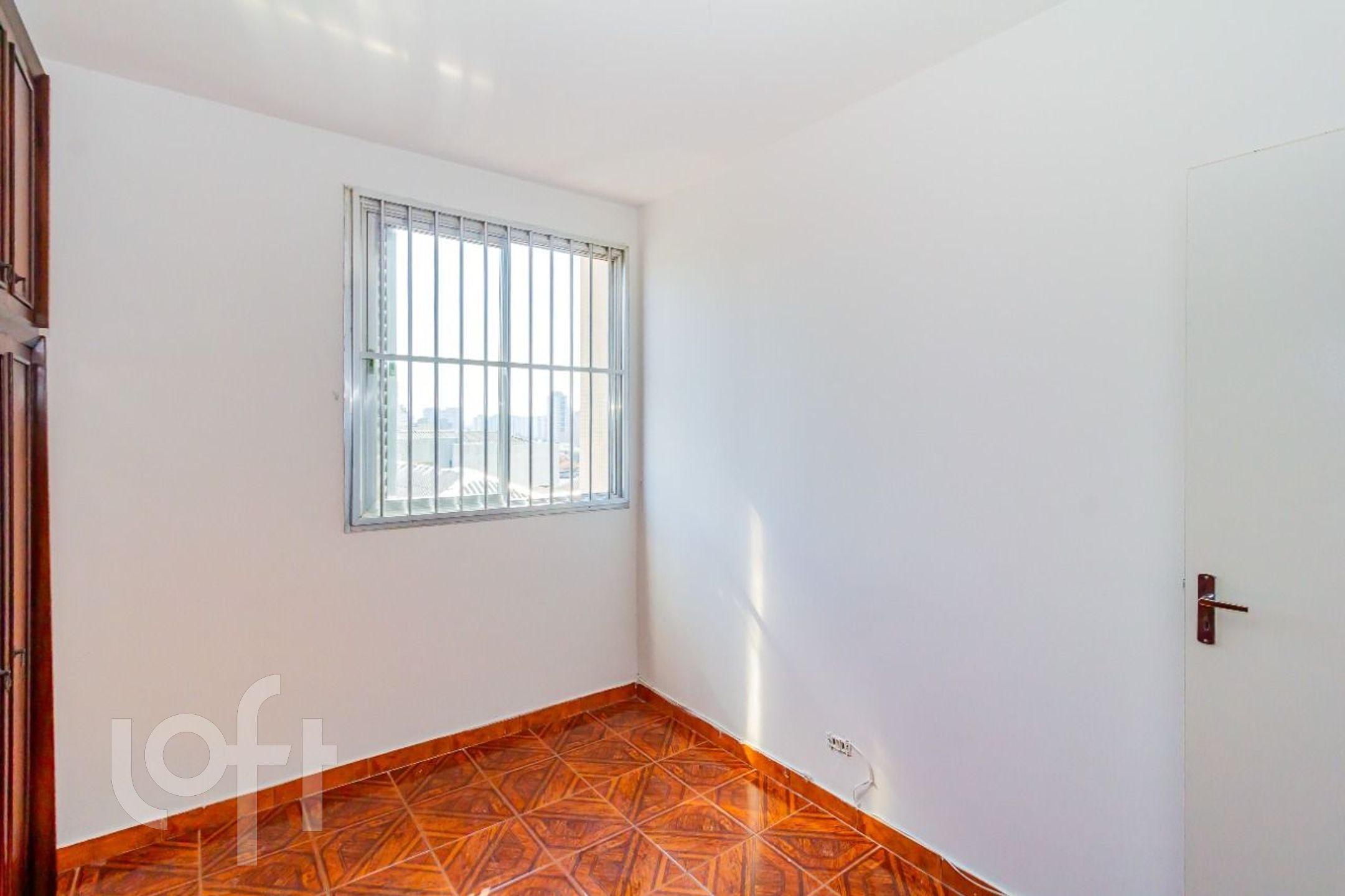 Apartamento à venda com 2 quartos, 75m² - Foto 18