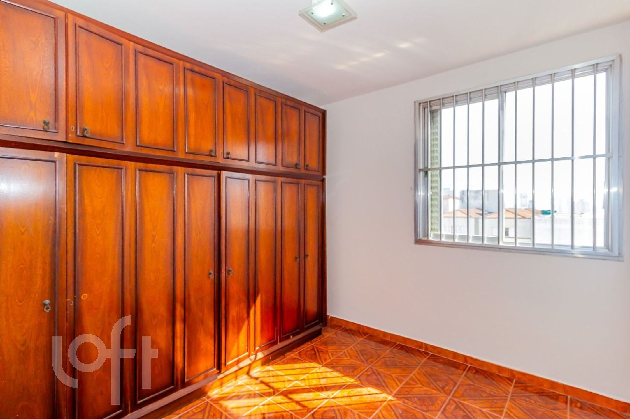 Apartamento à venda com 2 quartos, 75m² - Foto 16