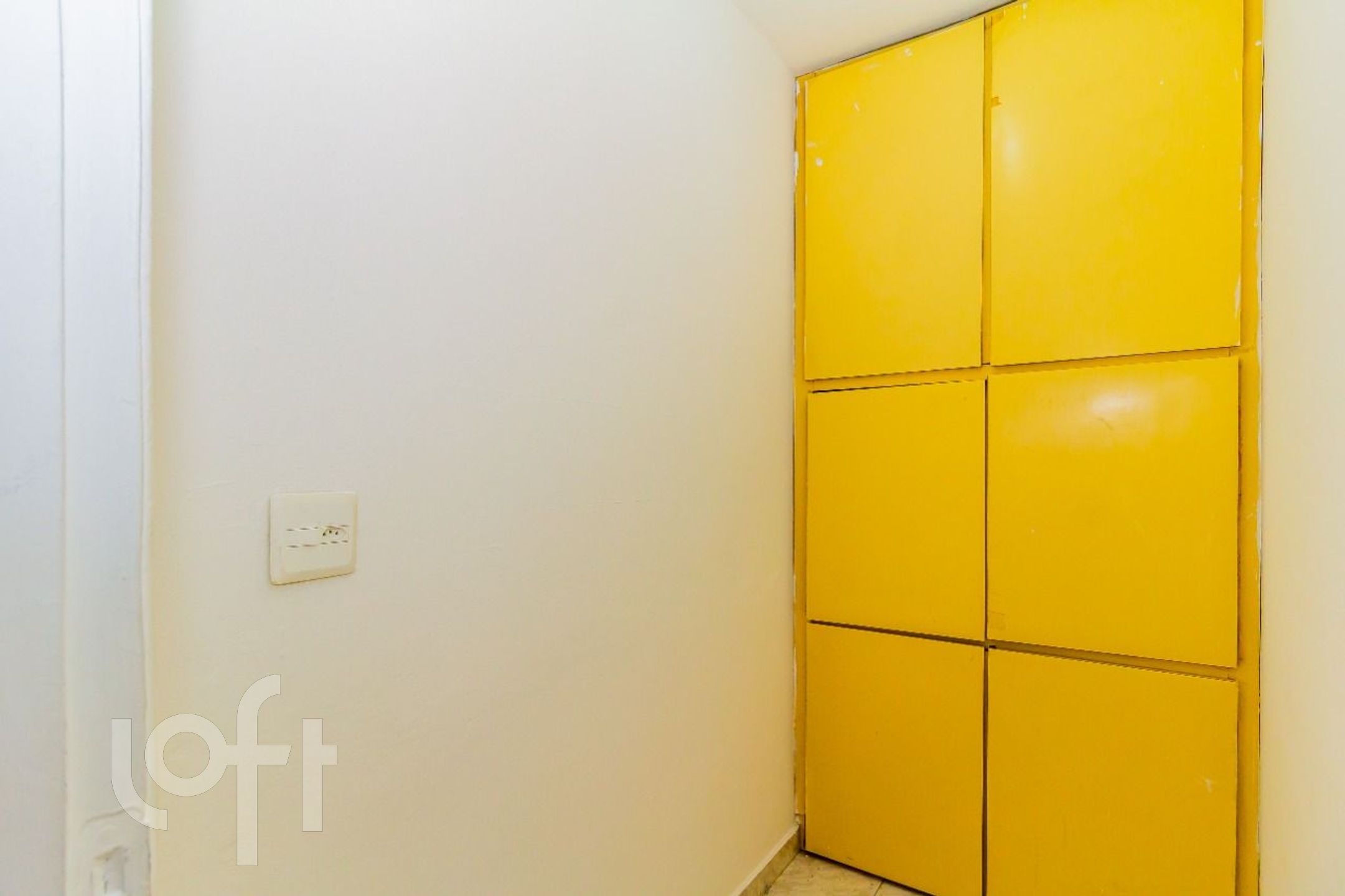 Apartamento à venda com 2 quartos, 75m² - Foto 30