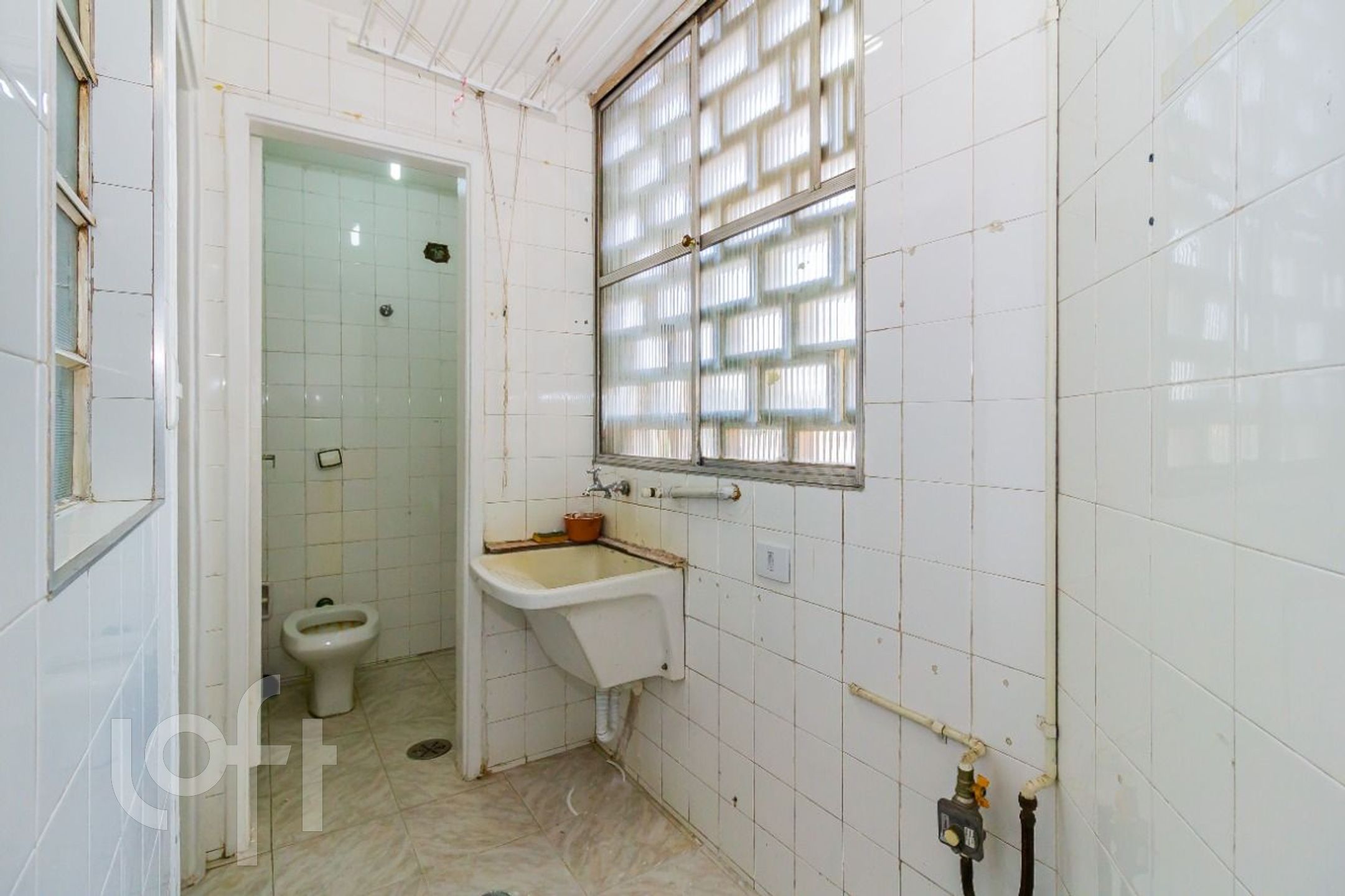 Apartamento à venda com 2 quartos, 75m² - Foto 28