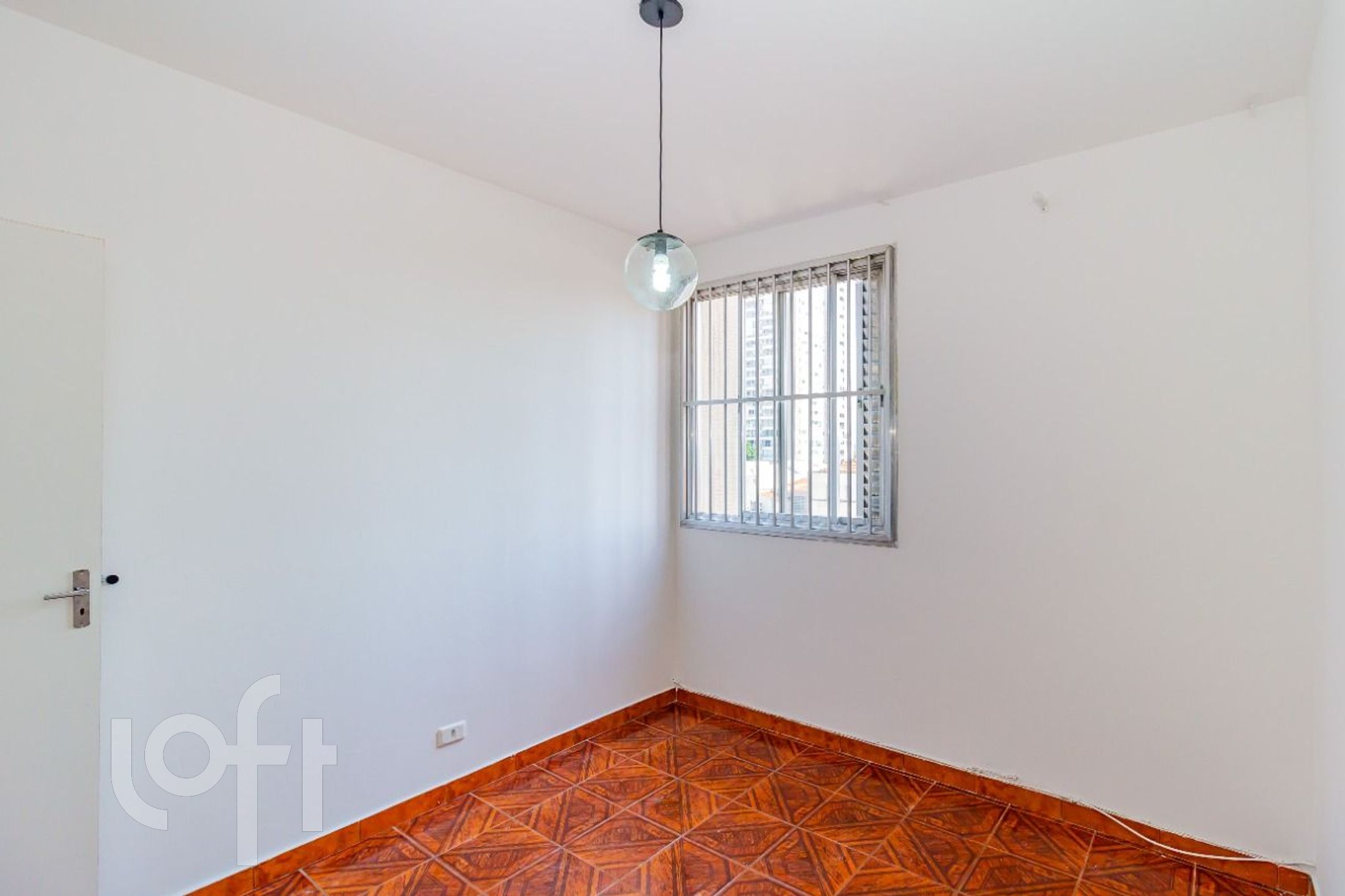 Apartamento à venda com 2 quartos, 75m² - Foto 13