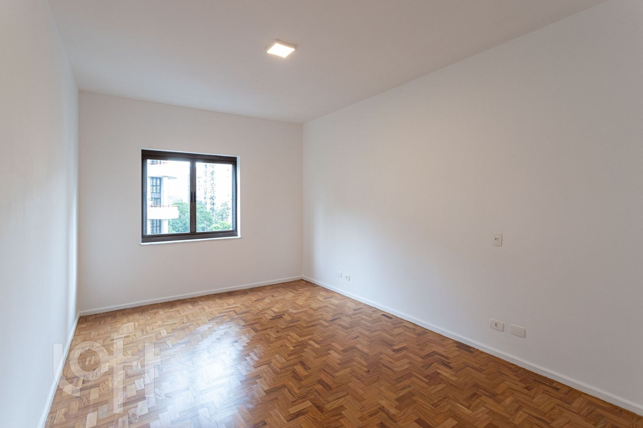 Apartamento à venda com 3 quartos, 187m² - Foto 5