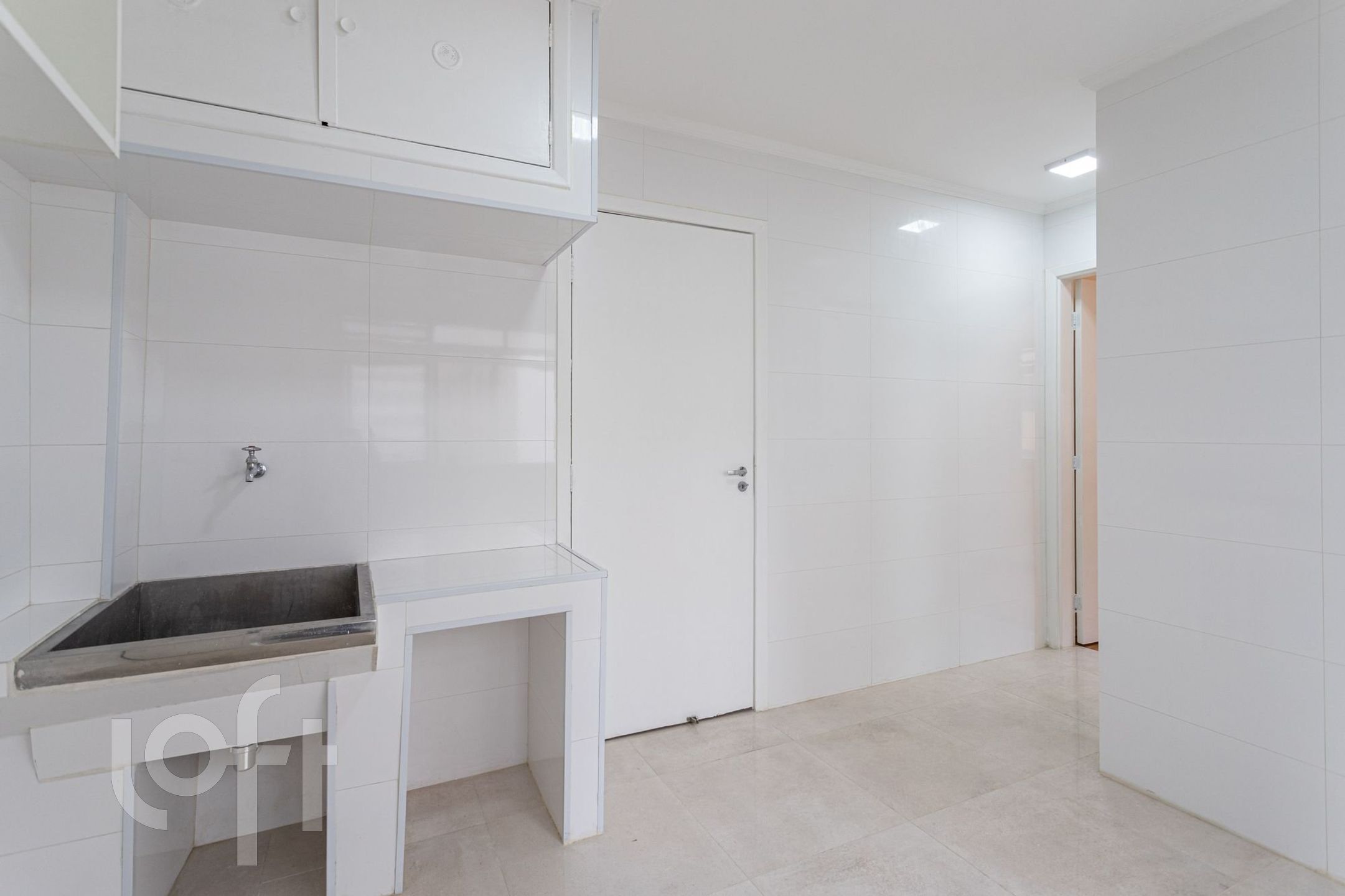 Apartamento à venda com 3 quartos, 187m² - Foto 33