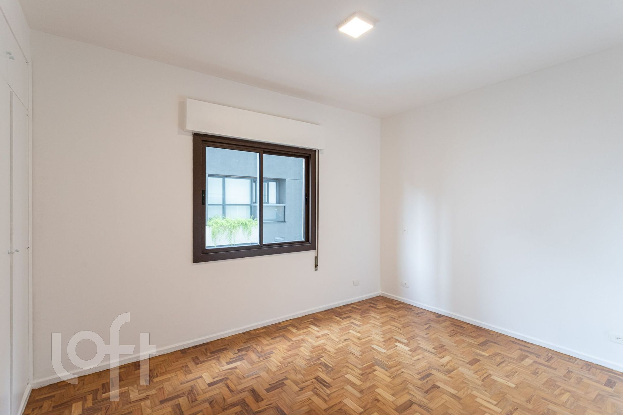 Apartamento à venda com 3 quartos, 187m² - Foto 11