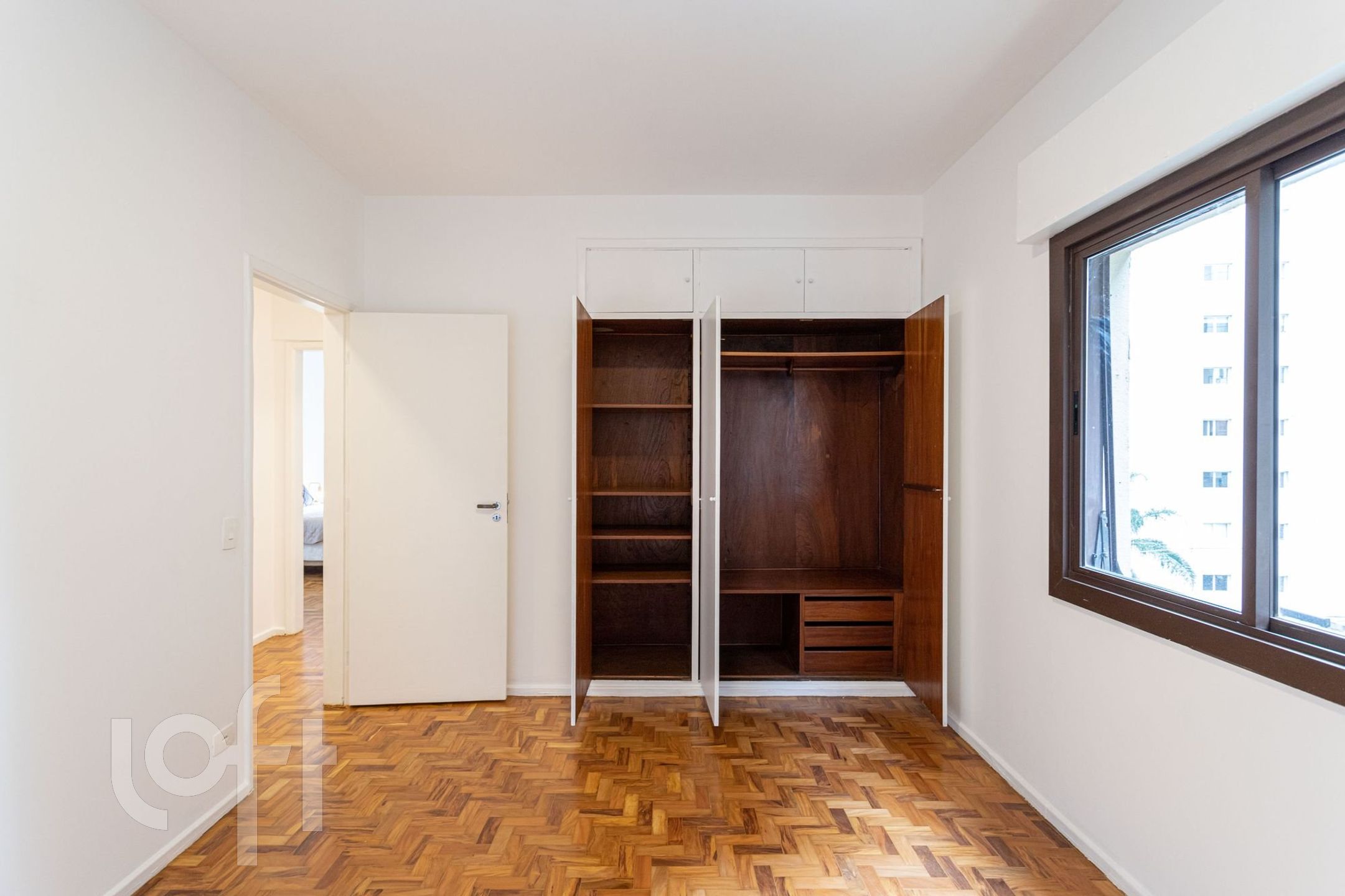 Apartamento à venda com 3 quartos, 187m² - Foto 12