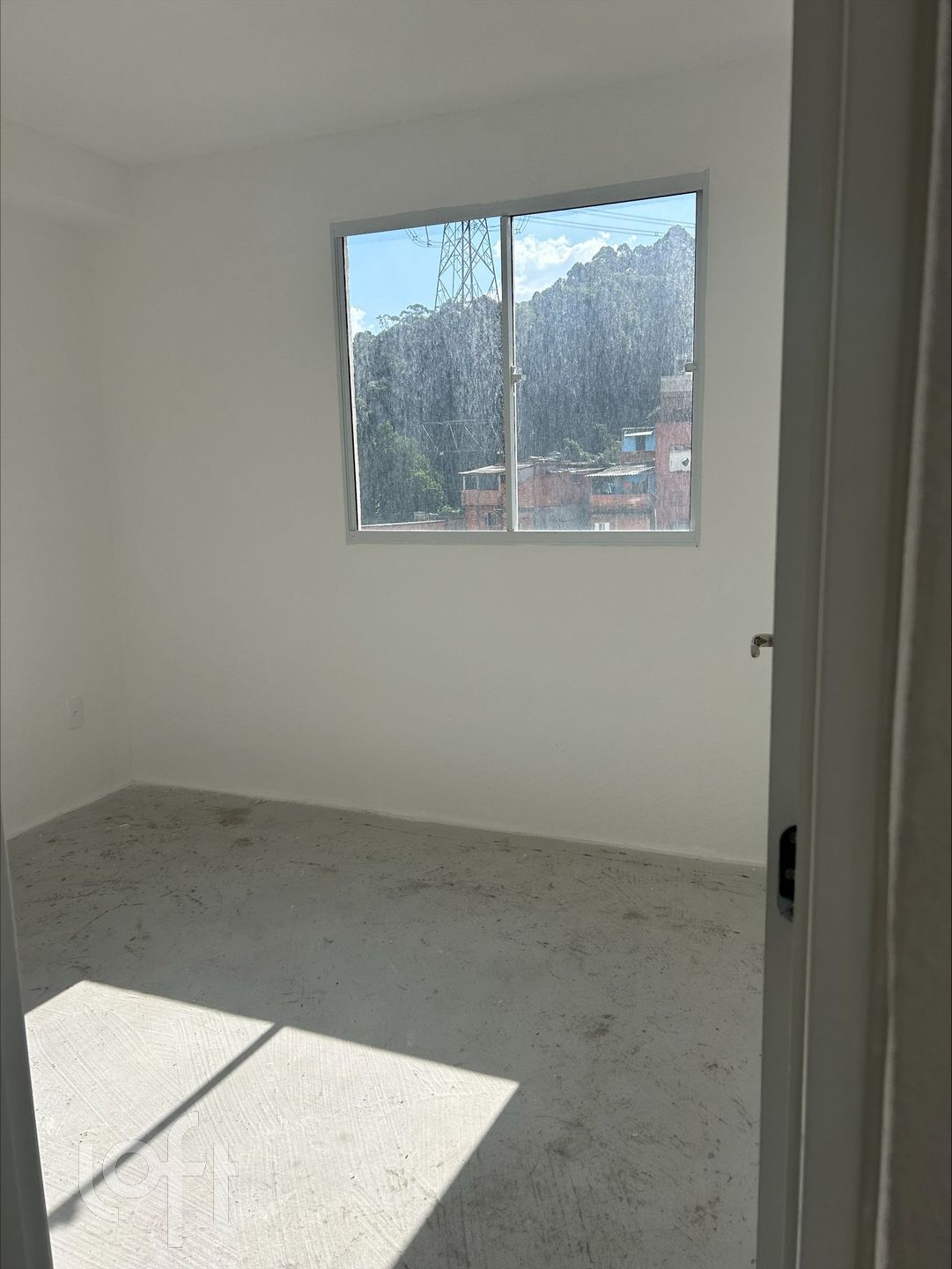 Apartamento à venda com 2 quartos, 43m² - Foto 3