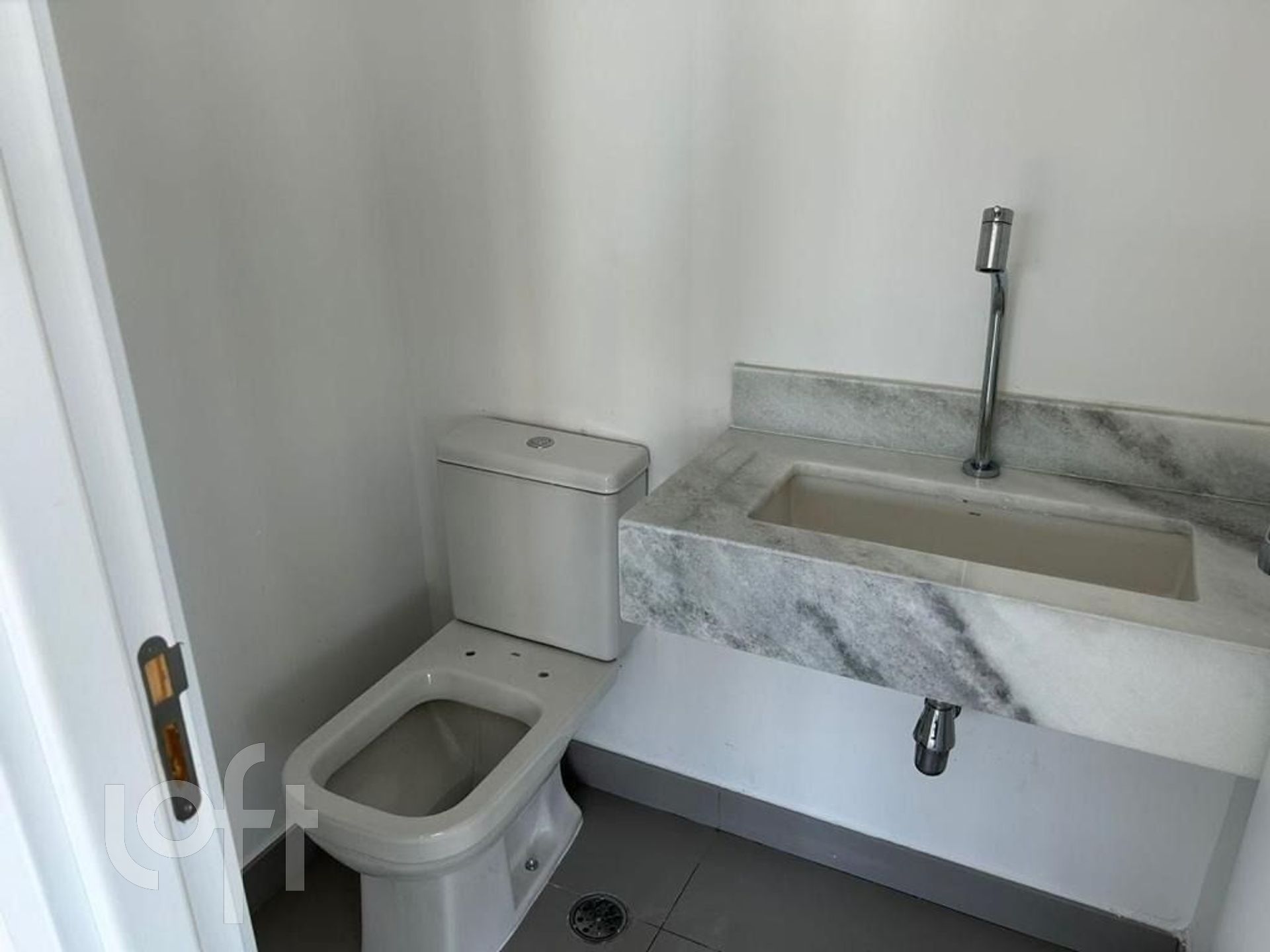 Apartamento à venda com 3 quartos, 145m² - Foto 19