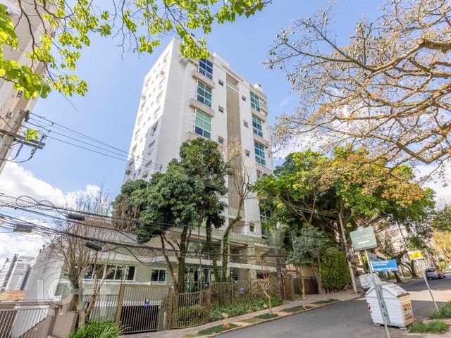 Apartamento com 77m², 2 dormitórios, 1 suíte, 2 vagas, Rio Branco em Porto Alegre