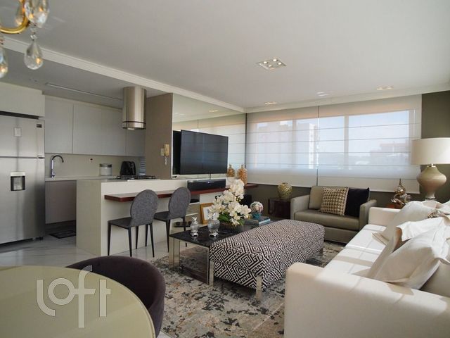 Apartamento com 90m², 2 dormitórios, 2 suítes, 2 vagas, Petrópolis em Porto Alegre