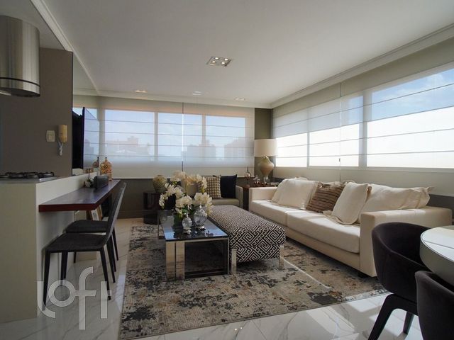 Apartamento com 90m², 2 dormitórios, 2 suítes, 2 vagas, Petrópolis em Porto Alegre