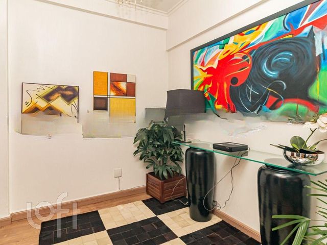 Apartamento com 86m², 2 dormitórios, 1 vaga, Floresta em Porto Alegre