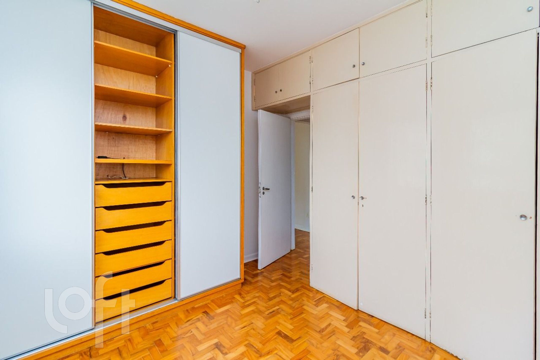 Apartamento à venda com 1 quarto, 54m² - Foto 18