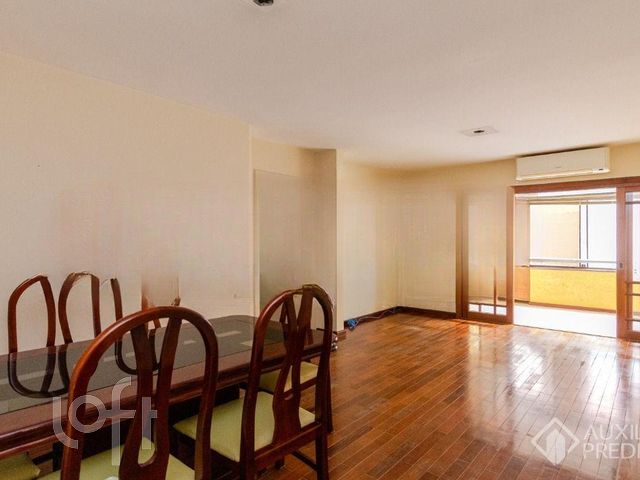 Apartamento com 109m², 3 dormitórios, 1 suíte, 1 vaga, Cristo Redentor em Porto Alegre