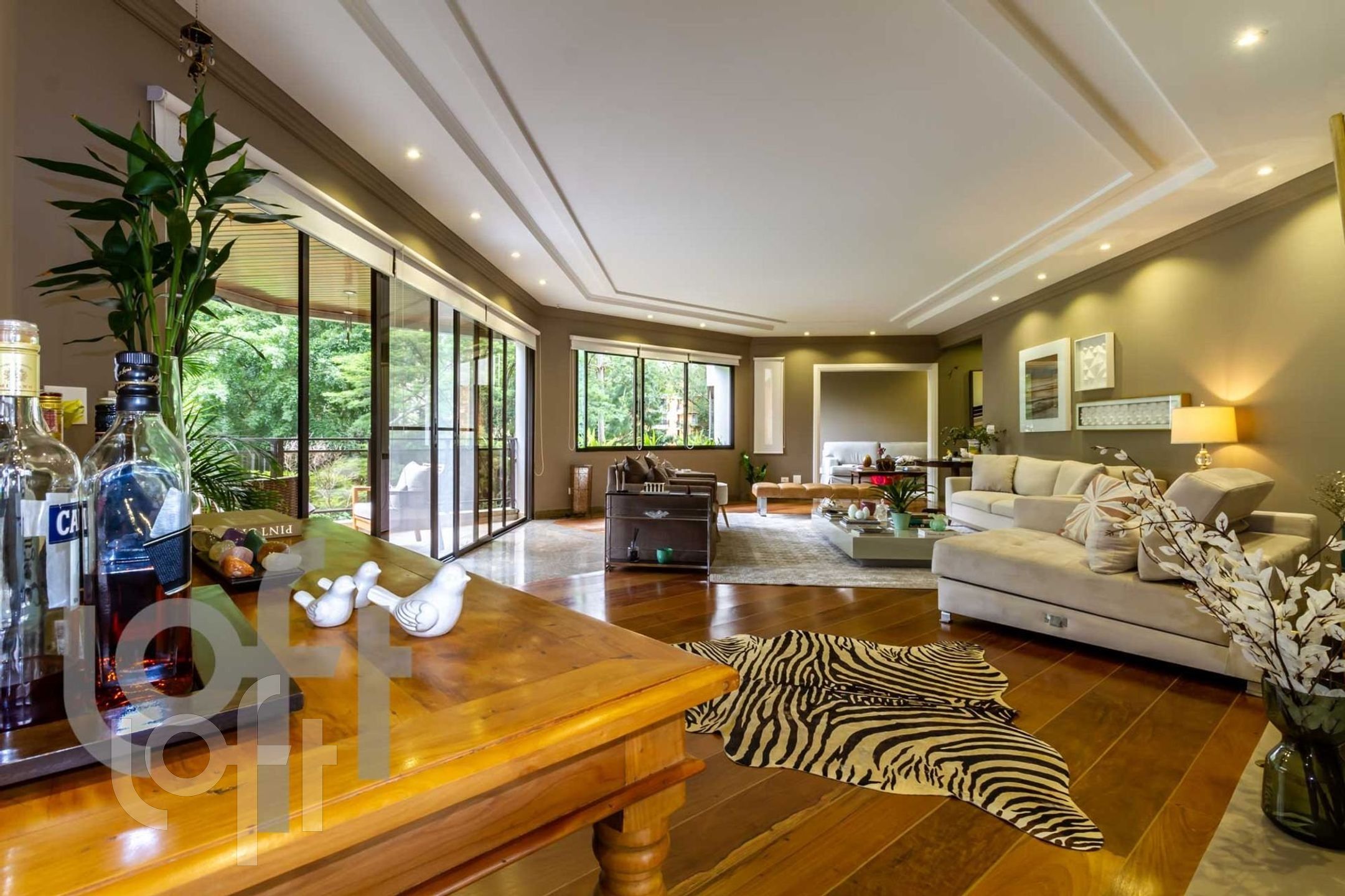 Apartamento à venda em Vila Andrade com 380 m², 4