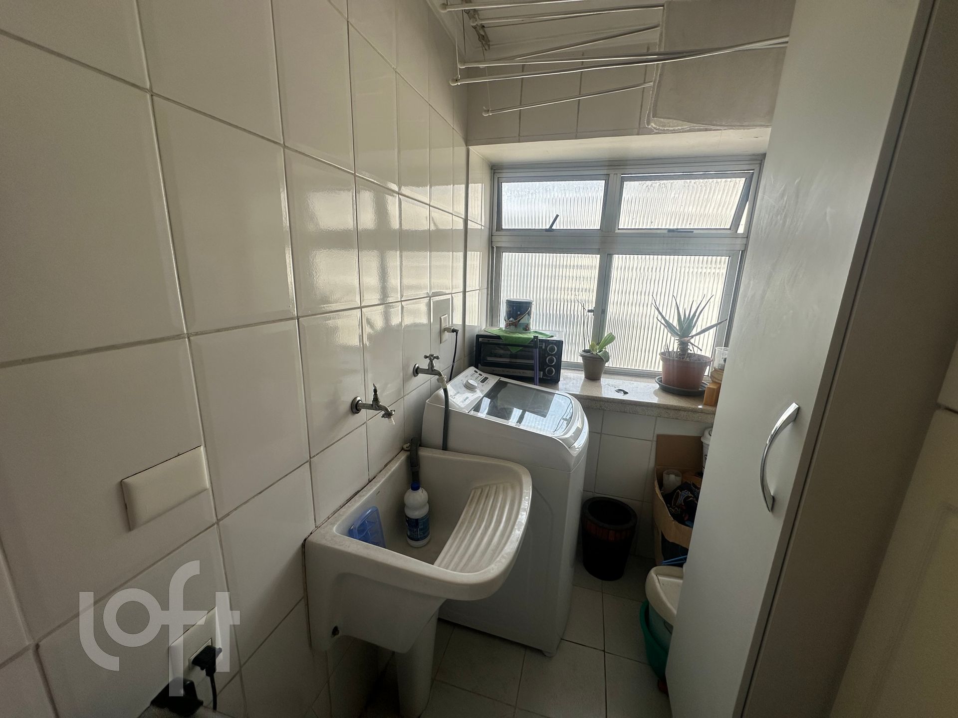 Apartamento à venda com 1 quarto, 57m² - Foto 6