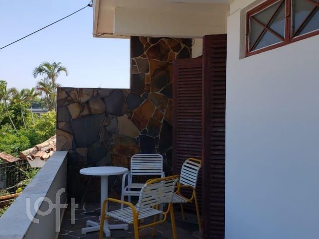 Casa com 279m², 4 dormitórios, 2 suítes, 4 vagas, Chácara das Pedras em Porto Alegre