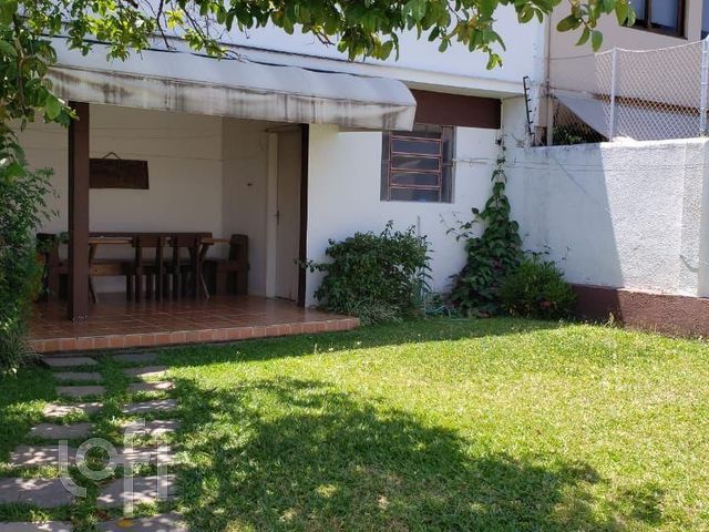 Casa com 279m², 4 dormitórios, 2 suítes, 4 vagas, Chácara das Pedras em Porto Alegre
