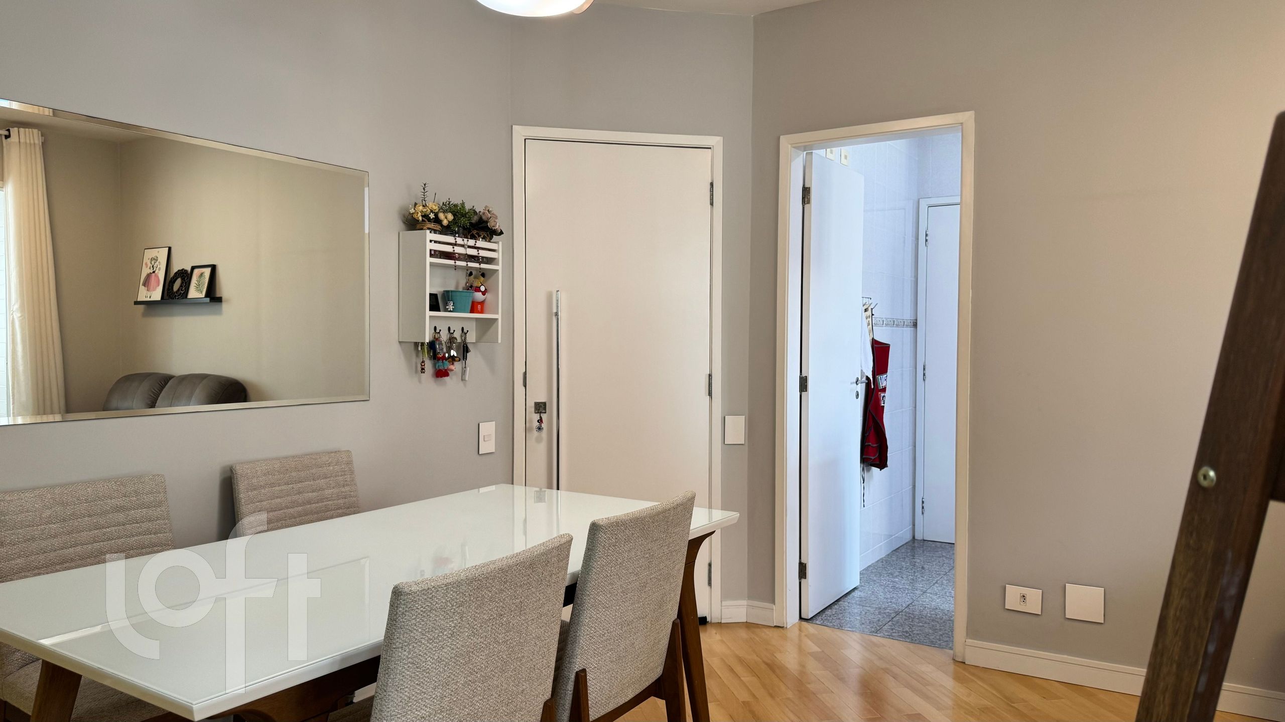 Apartamento à venda com 2 quartos, 67m² - Foto 7