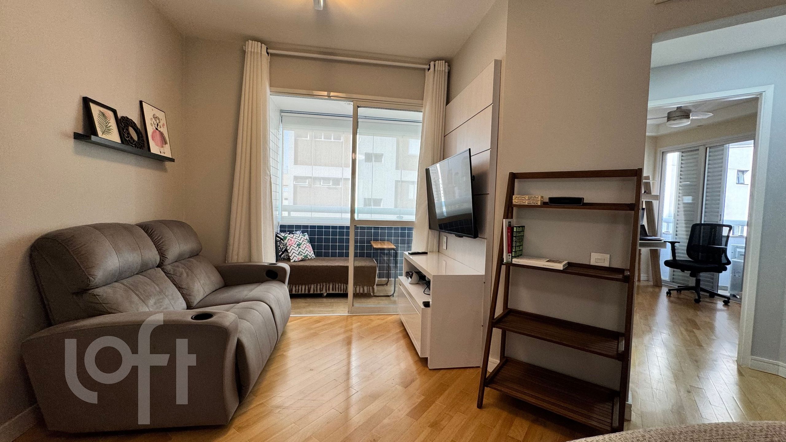 Apartamento à venda com 2 quartos, 67m² - Foto 1