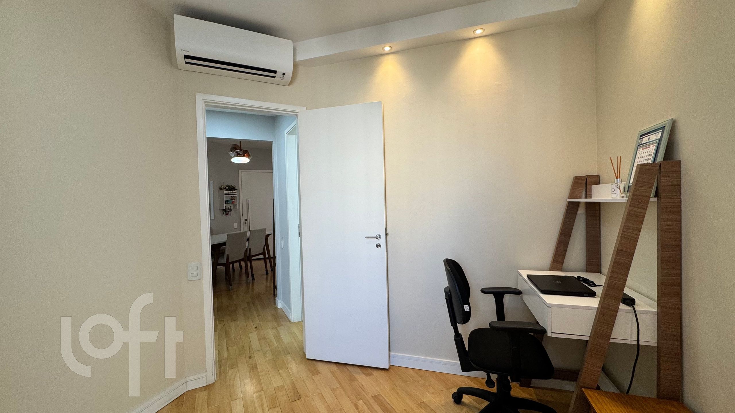 Apartamento à venda com 2 quartos, 67m² - Foto 17