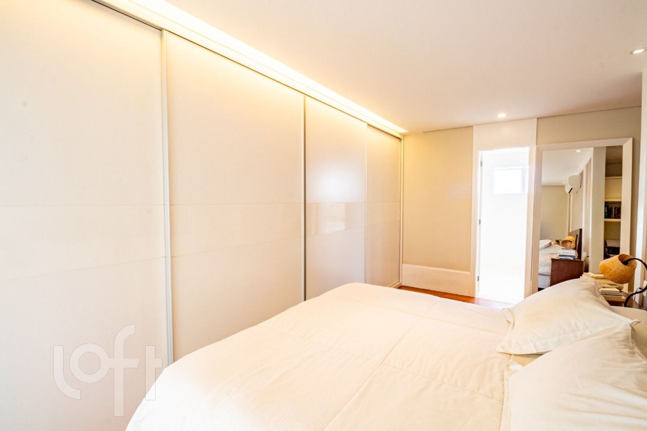 Apartamento à venda com 4 quartos, 251m² - Foto 20