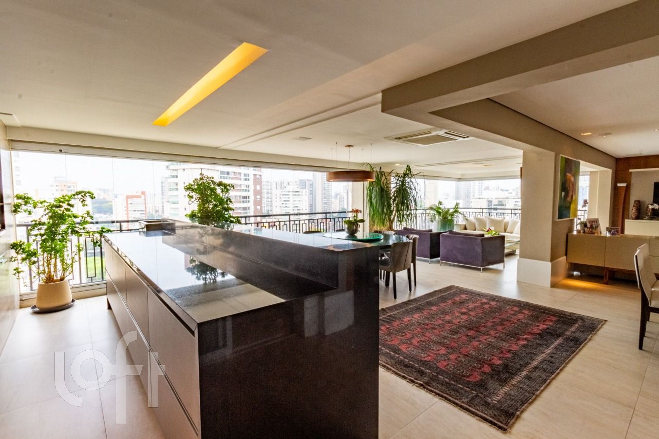 Apartamento à venda com 4 quartos, 251m² - Foto 4