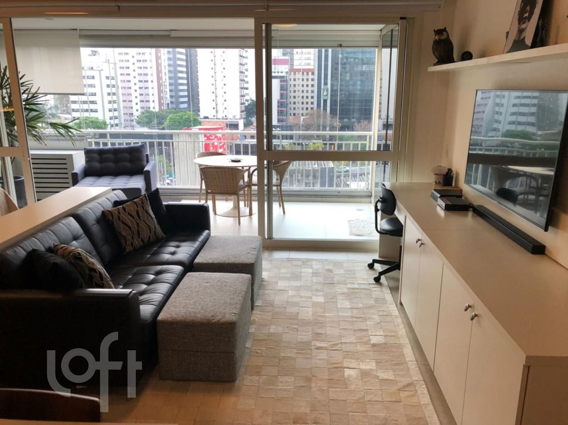 Apartamento à venda com 1 quarto, 65m² - Foto 1