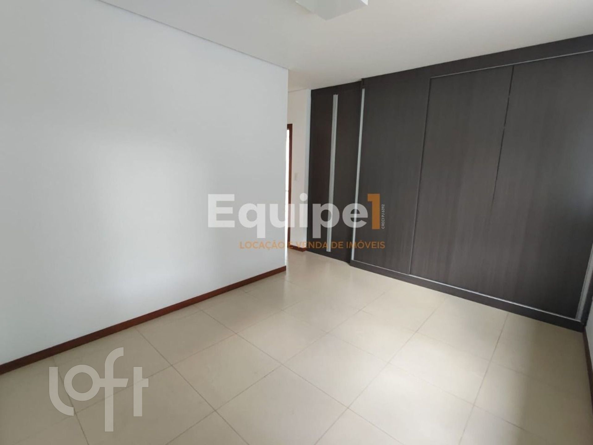 Casa à venda com 6 quartos, 620m² - Foto 17