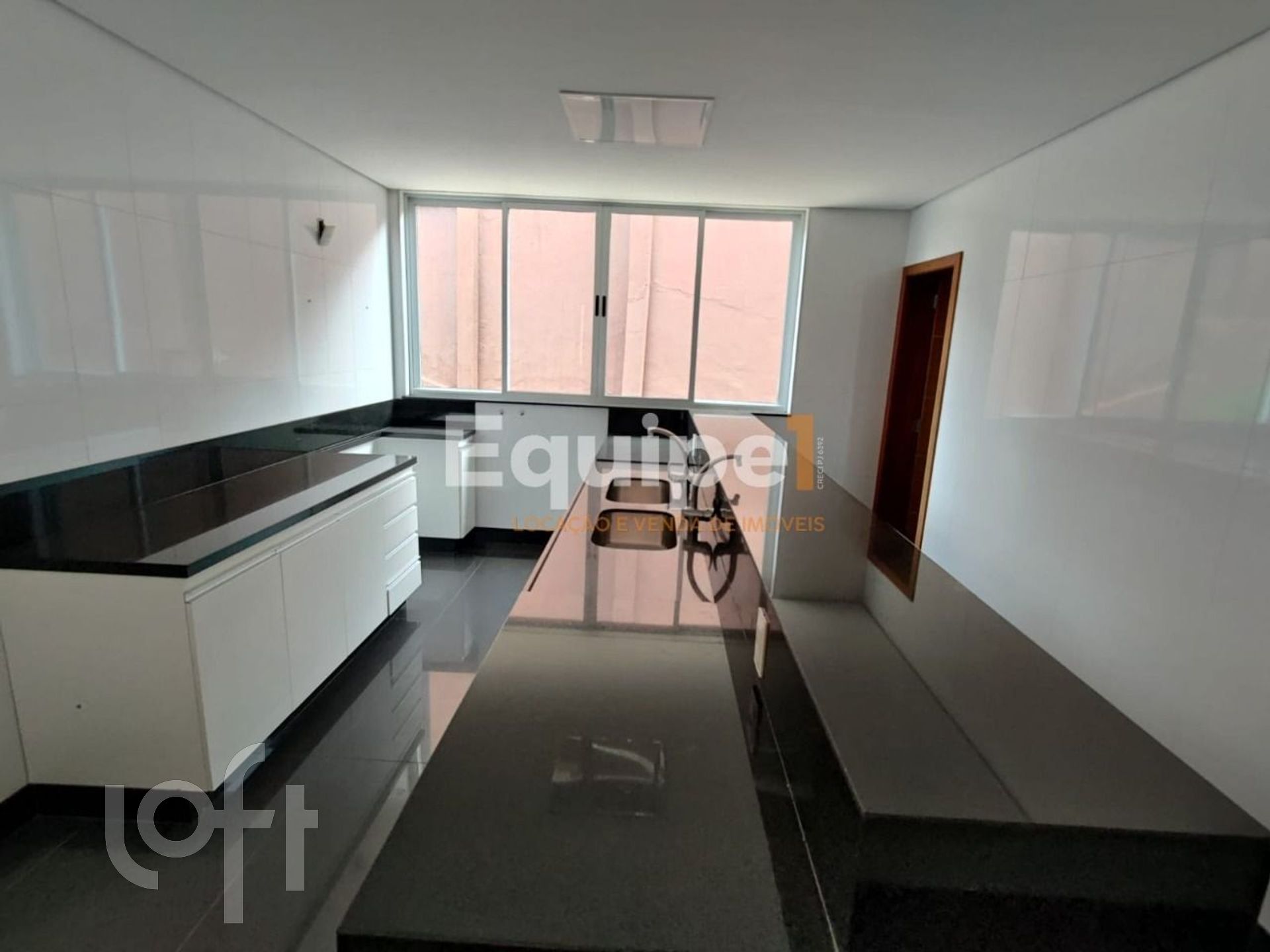 Casa à venda com 6 quartos, 620m² - Foto 9