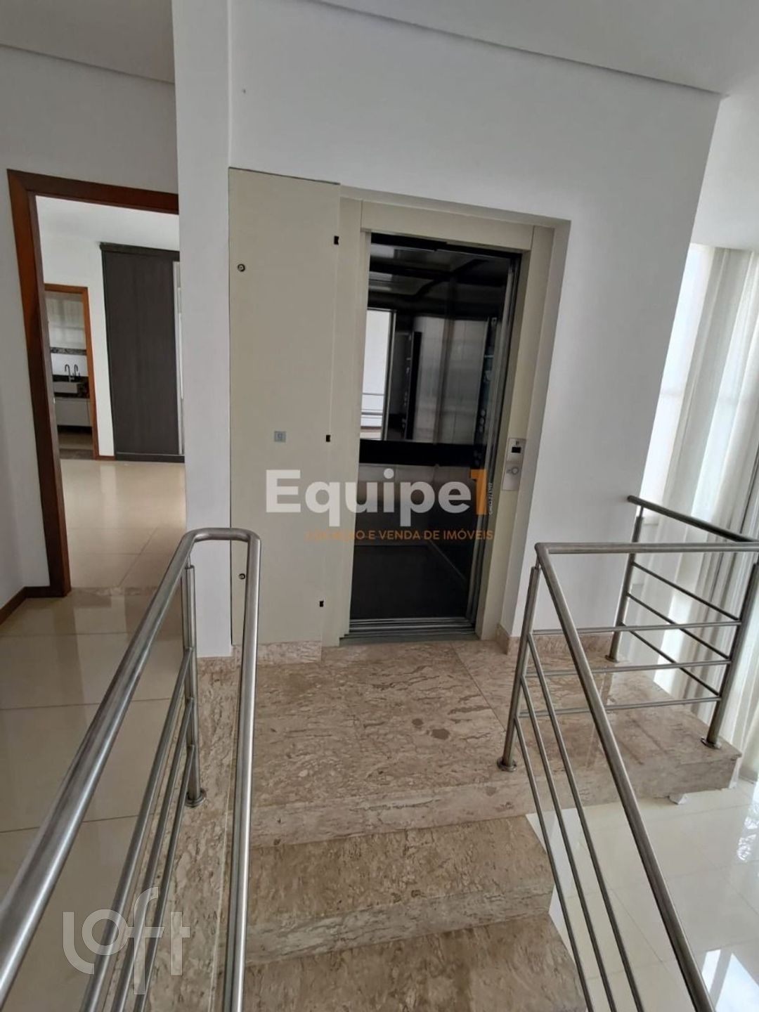 Casa à venda com 6 quartos, 620m² - Foto 11