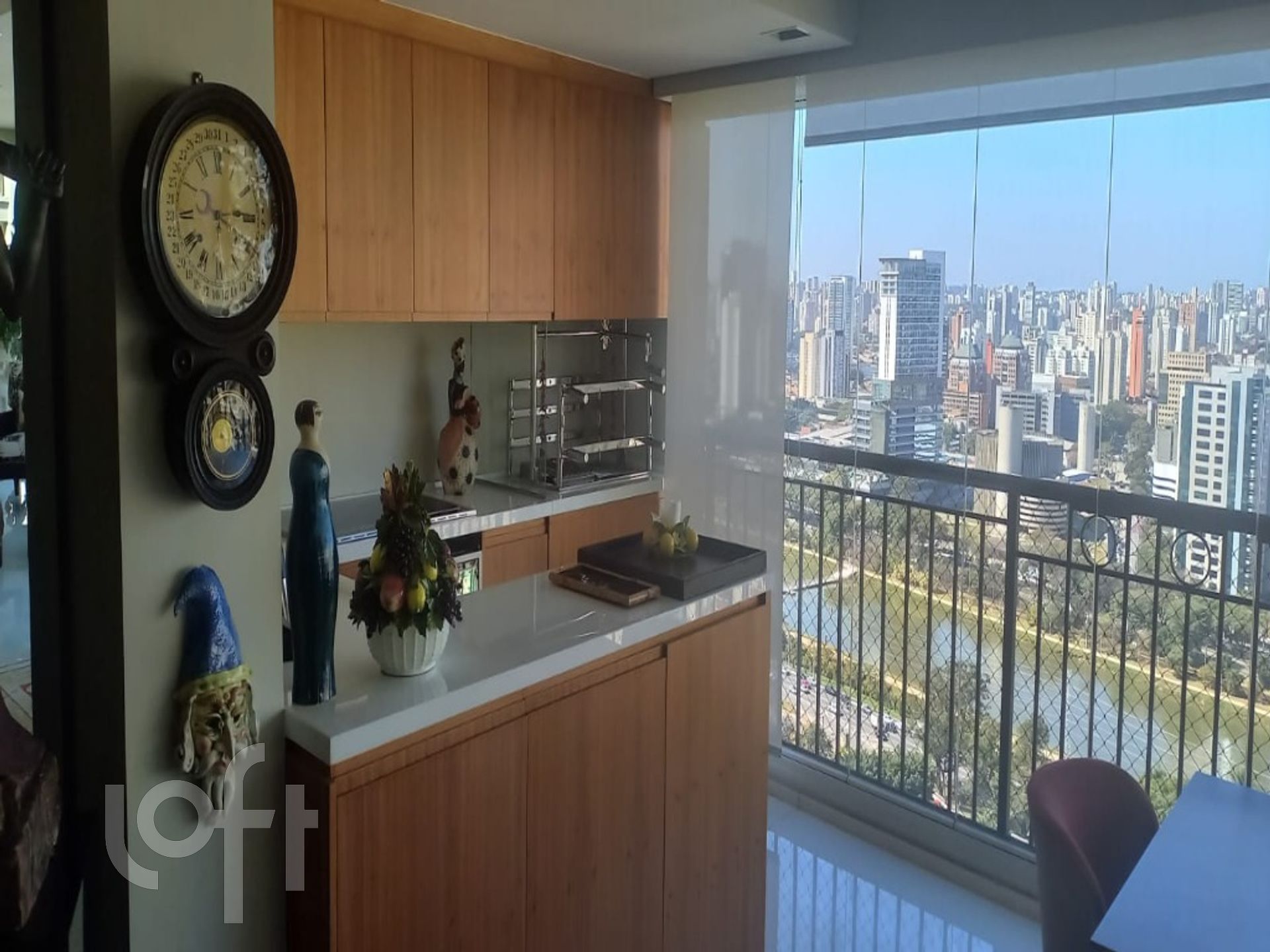 Apartamento à venda com 4 quartos, 250m² - Foto 2