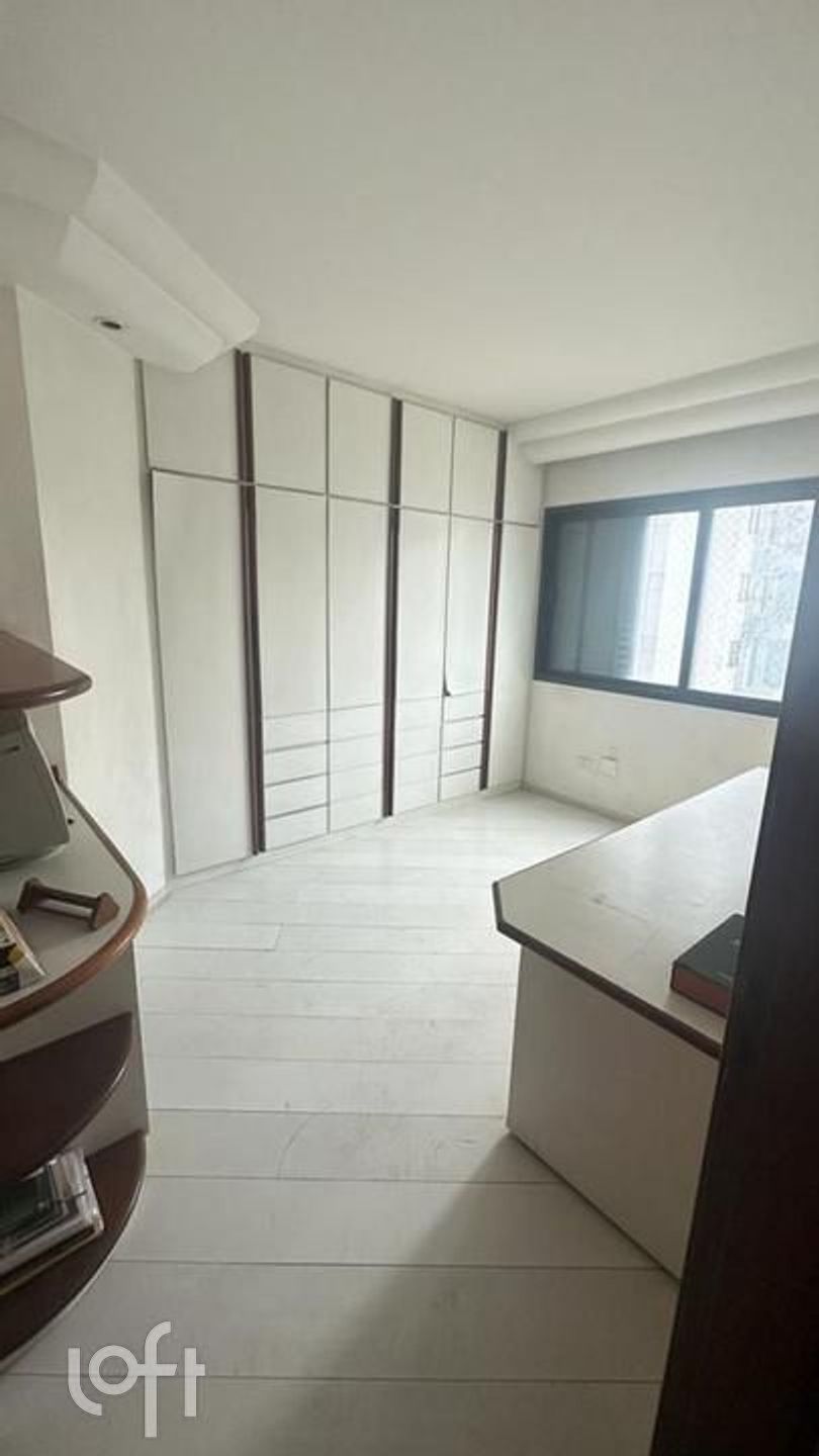 Apartamento à venda com 4 quartos, 253m² - Foto 12