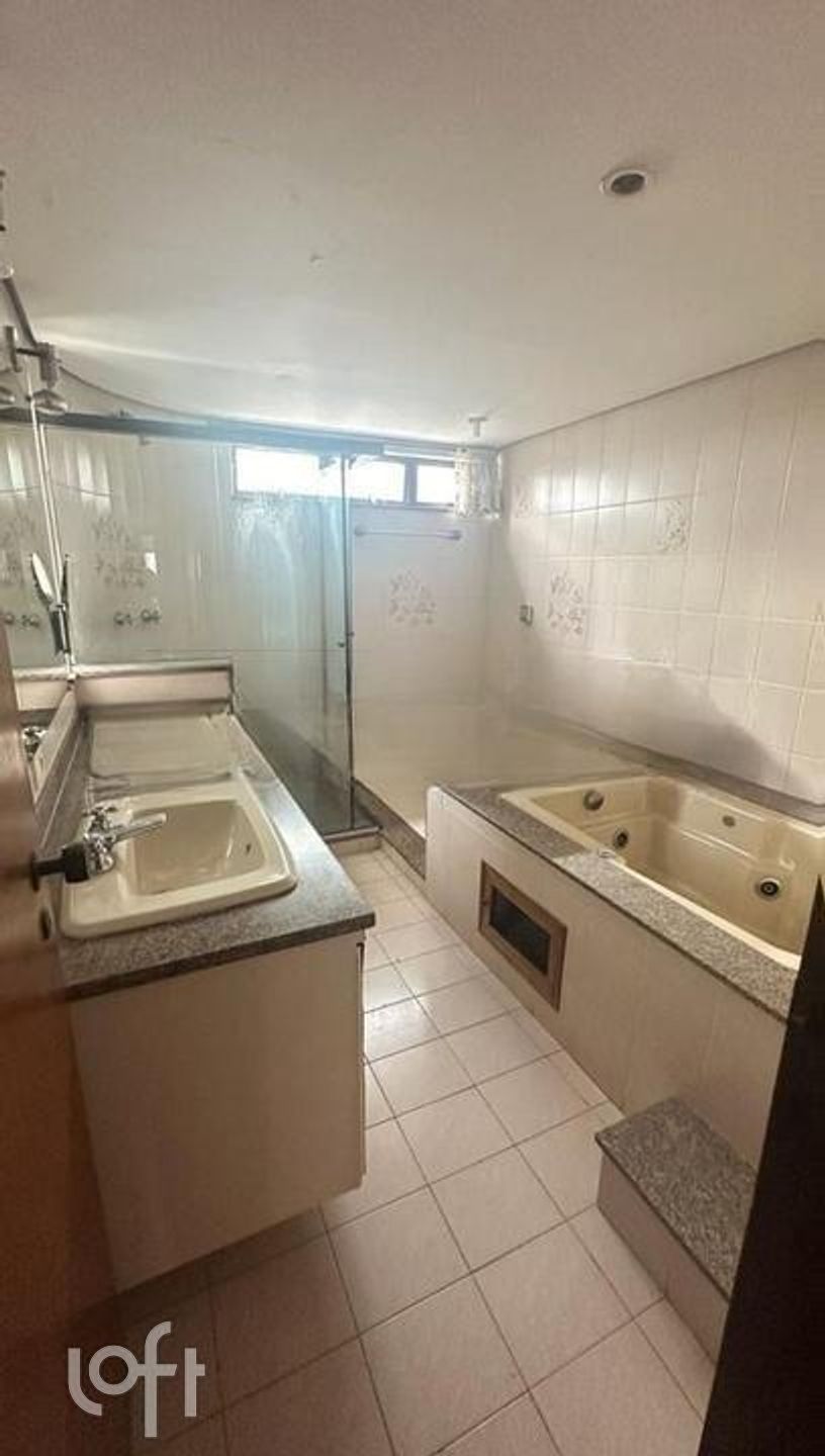 Apartamento à venda com 4 quartos, 253m² - Foto 19