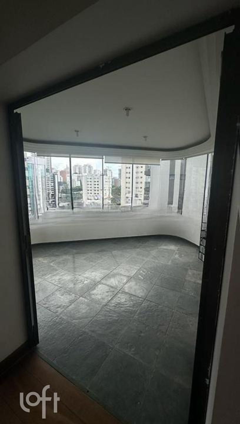 Apartamento à venda com 4 quartos, 253m² - Foto 7