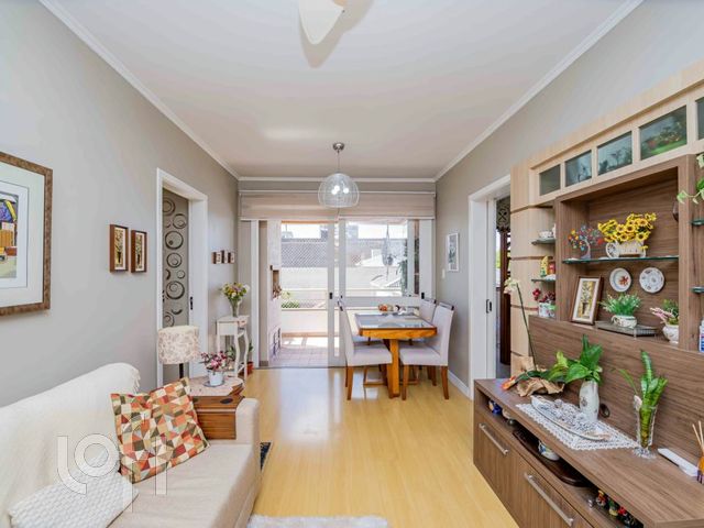 Apartamento com 82m², 2 dormitórios, 1 vaga, Floresta em Porto Alegre