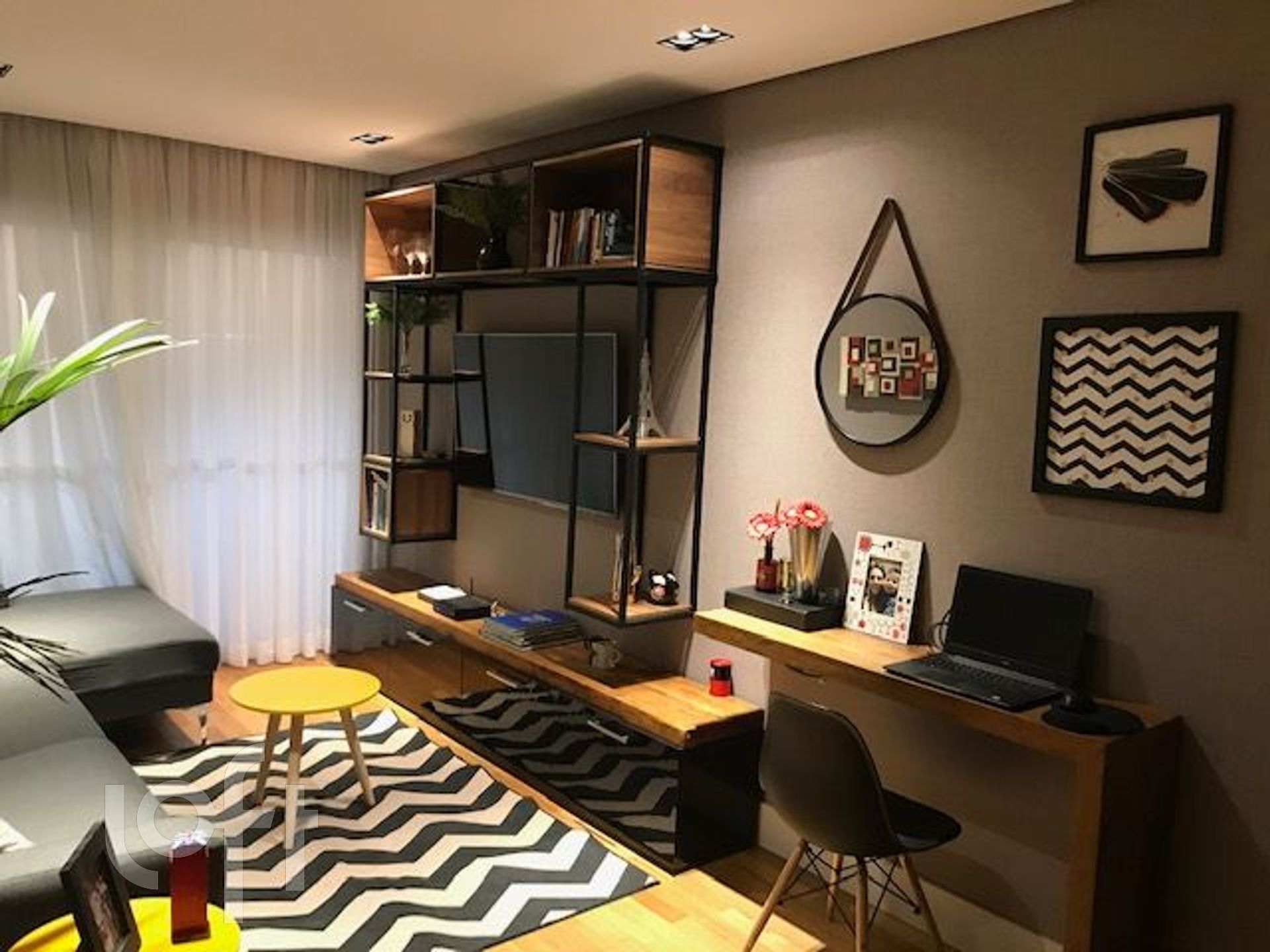 Apartamento à venda com 2 quartos, 76m² - Foto 2