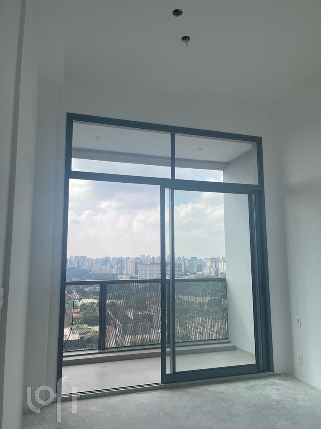 Apartamento à venda com 1 quarto, 25m² - Foto 1