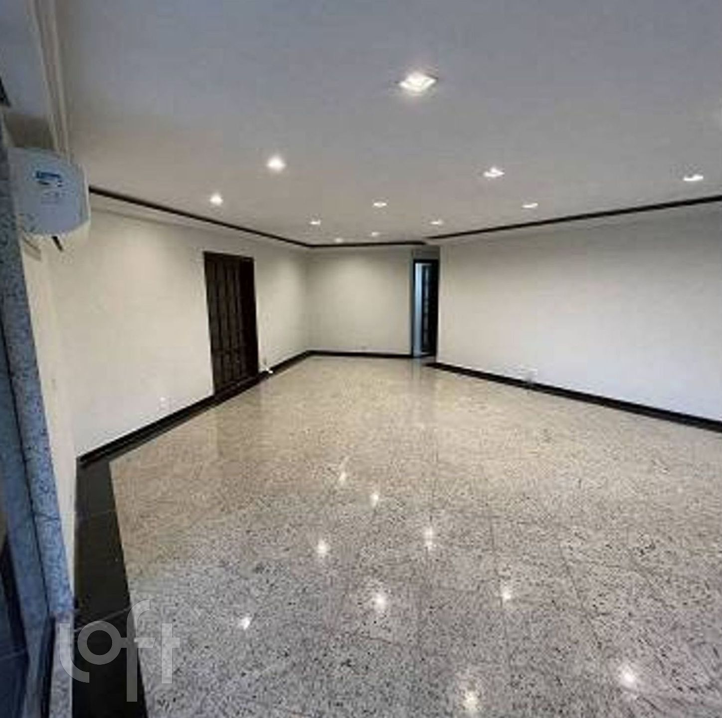 Apartamento à venda com 3 quartos, 150m² - Foto 12